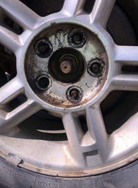 lug nuts removed.jpg