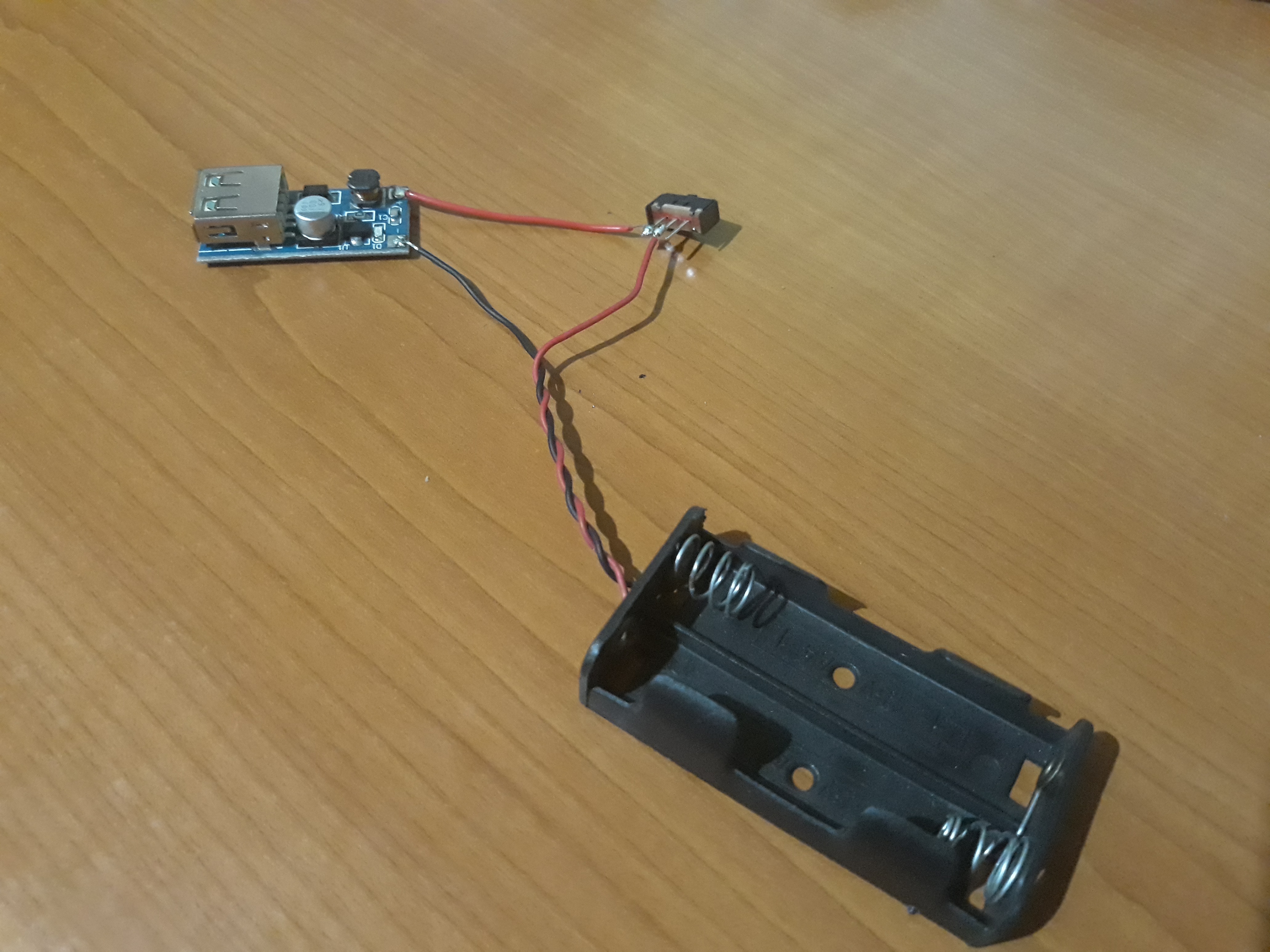 make_a_portable_charger_with_old_batteries_step_02_image_01.jpg