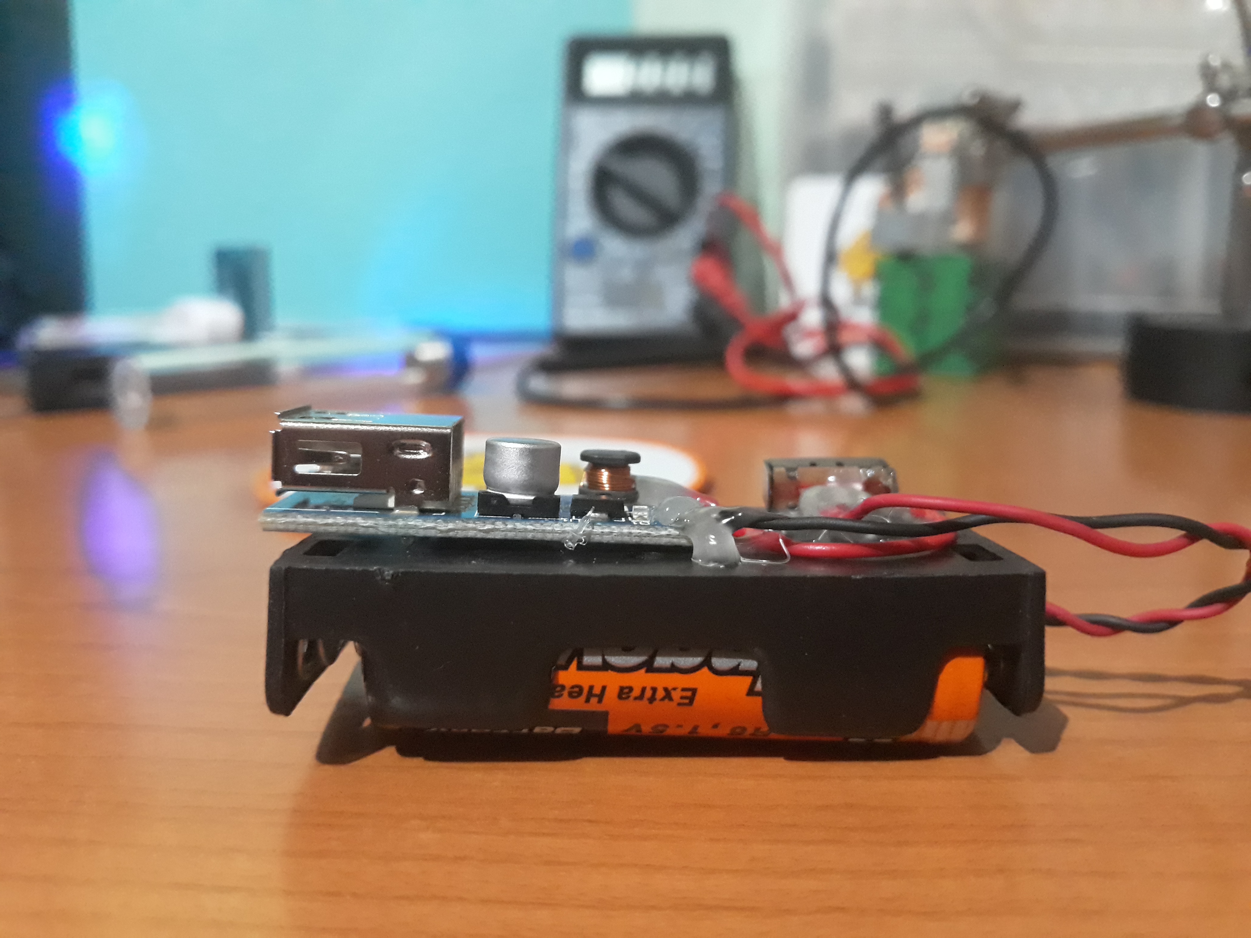 make_a_portable_charger_with_old_batteries_step_05_image_05.jpg