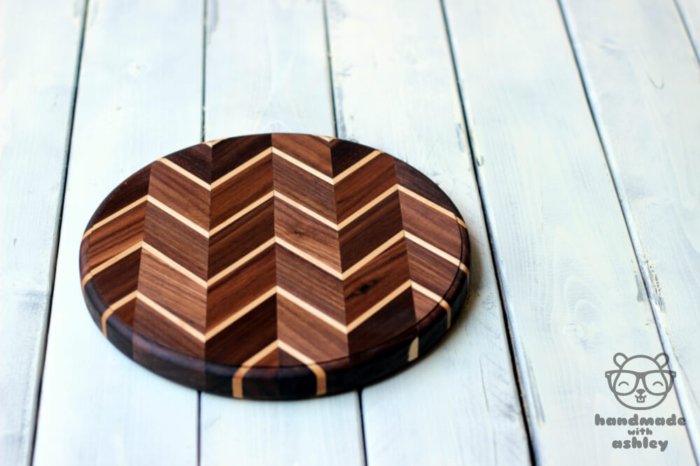 make_chevron_pattern_cutting_board_how_to_woodworking_woodwork_diy_tutorial (8).JPG