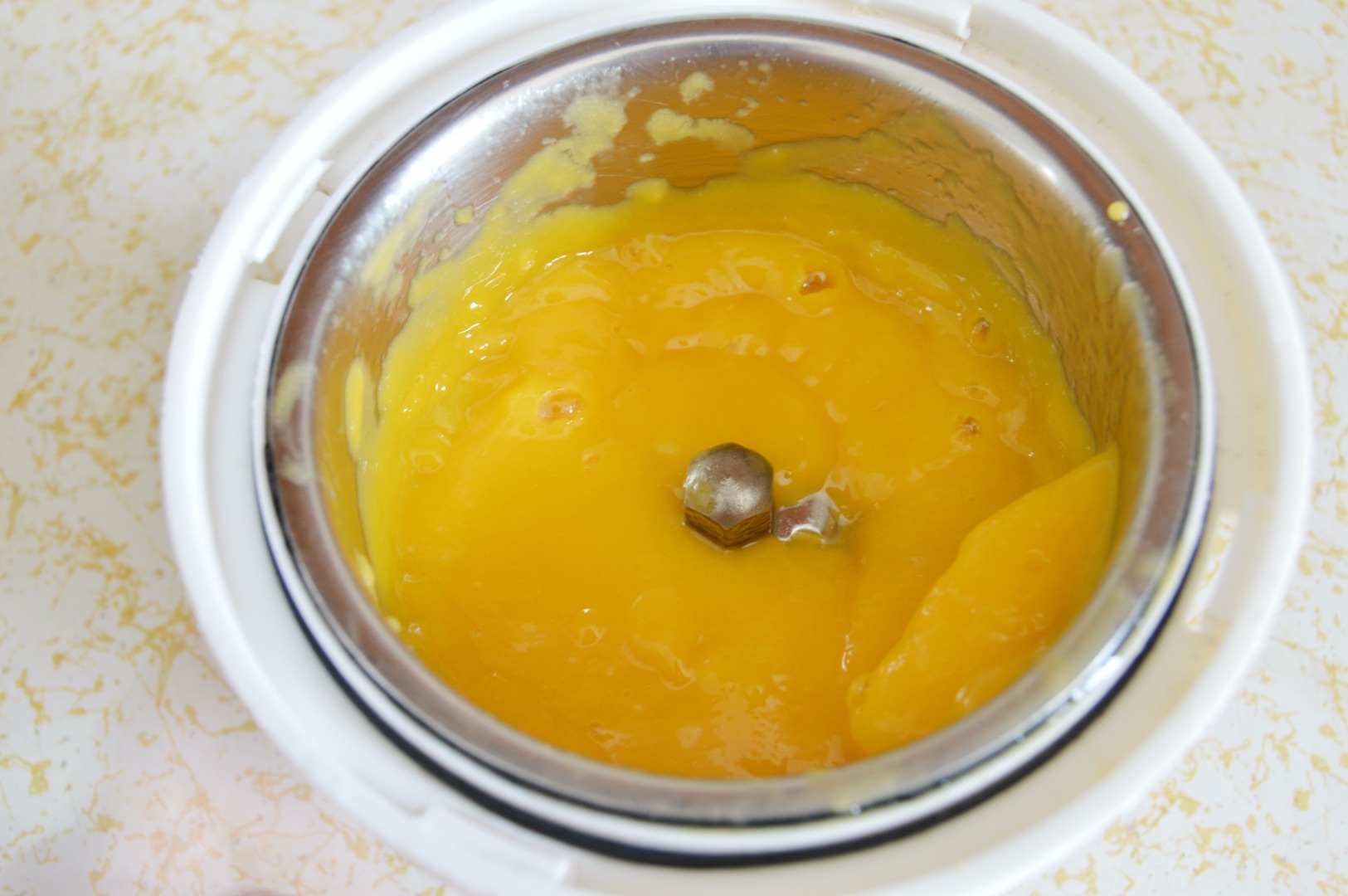 mango puree.jpg