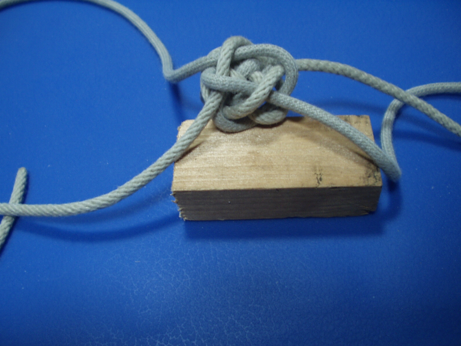 manrope knot 003.JPG