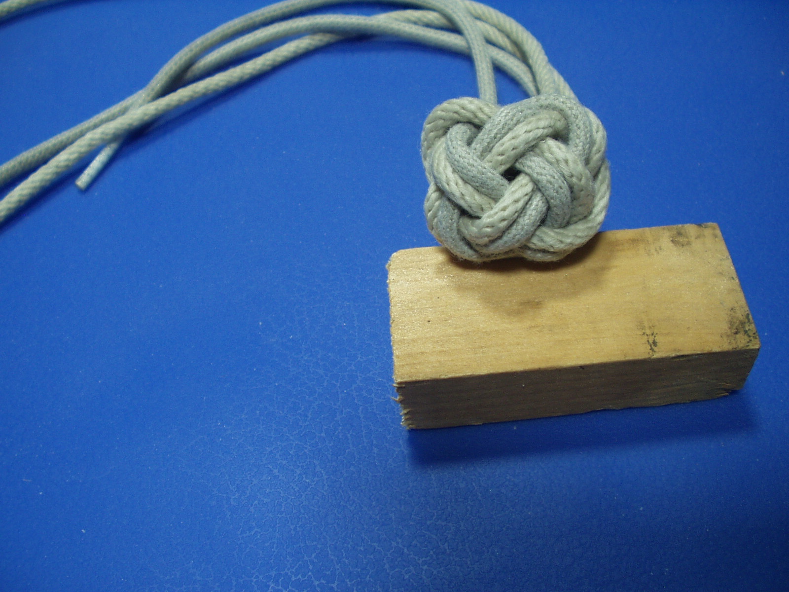 manrope knot 012.JPG