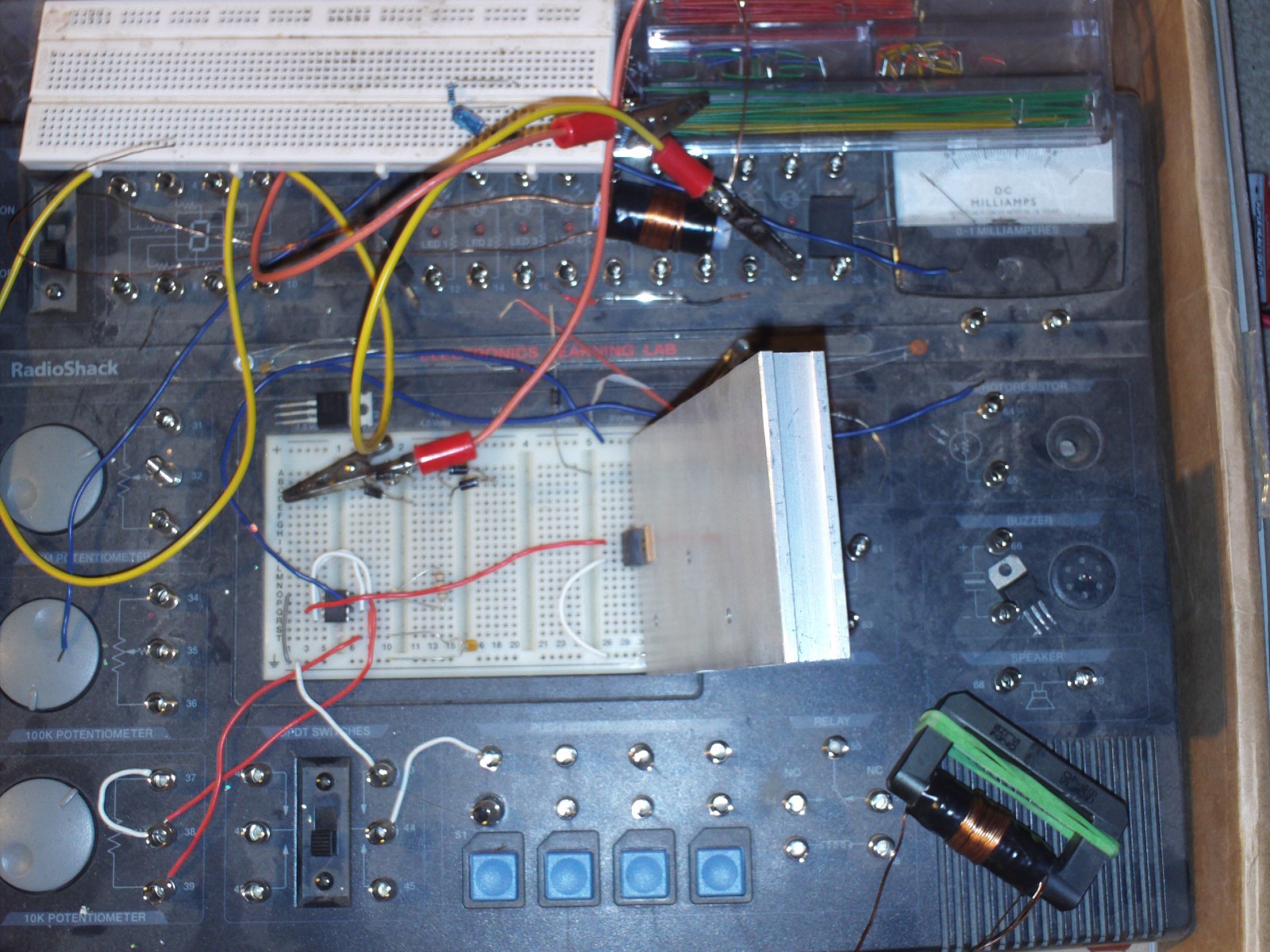 messy_breadboard.jpg