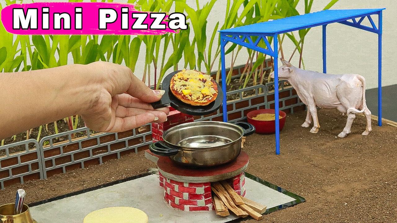 mini food pizza.jpg