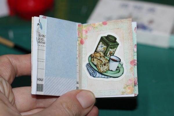 mini junk journal 26.JPG