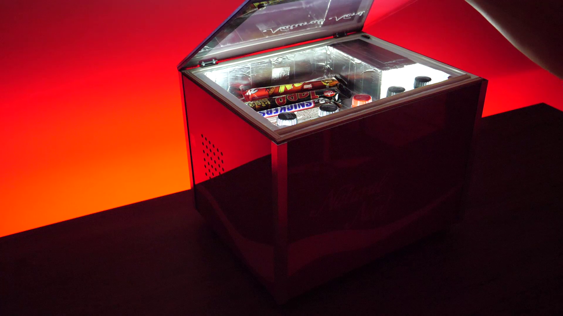 mini-fridge-desktop-camping-camper-van-workshop-electronics-2017-08-08-16h37m16s52.png