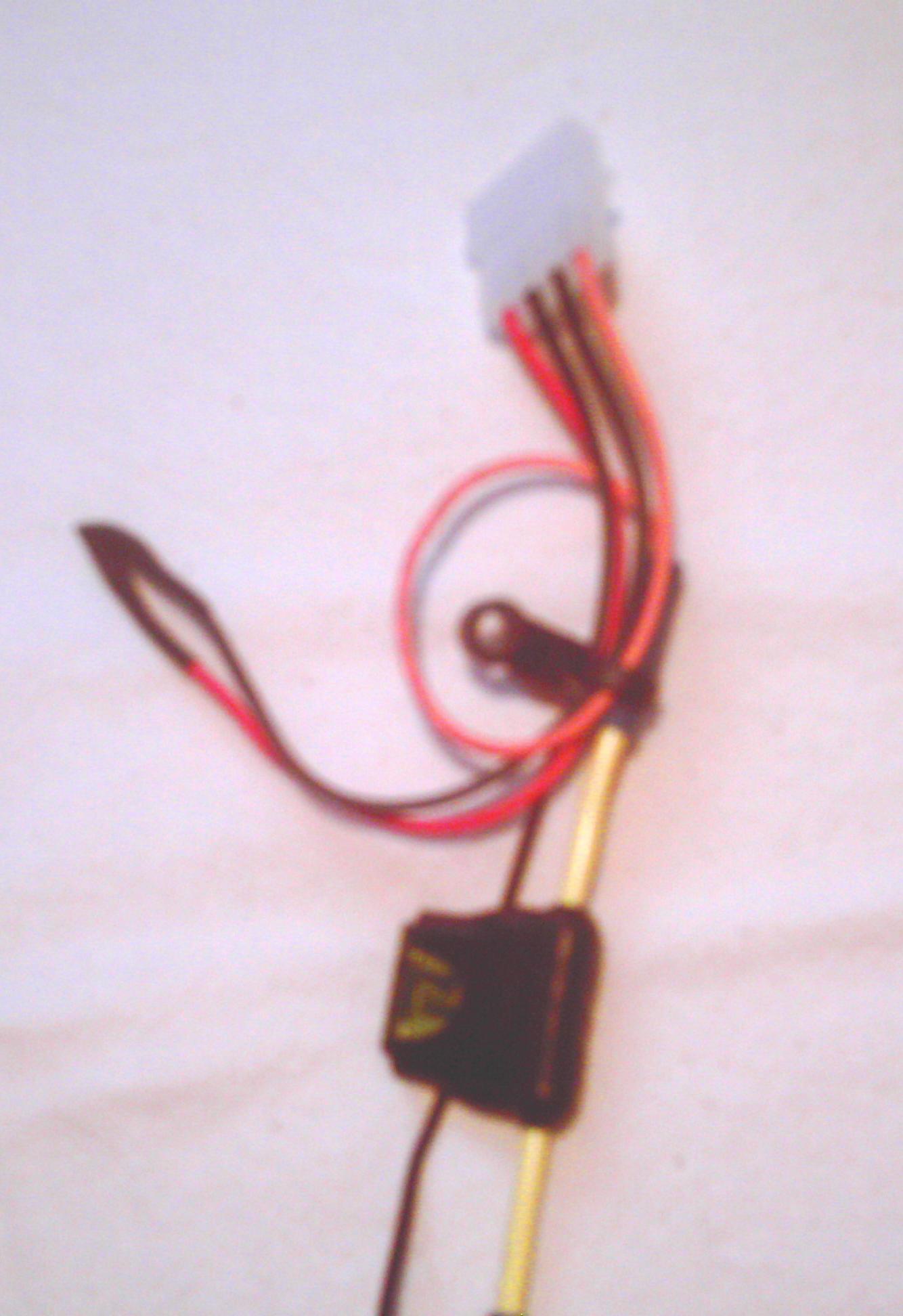 molex_fuse.jpg