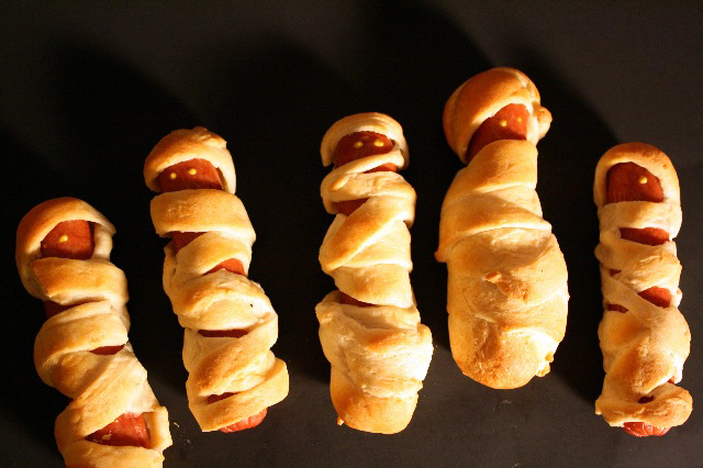 mummydogs.jpg