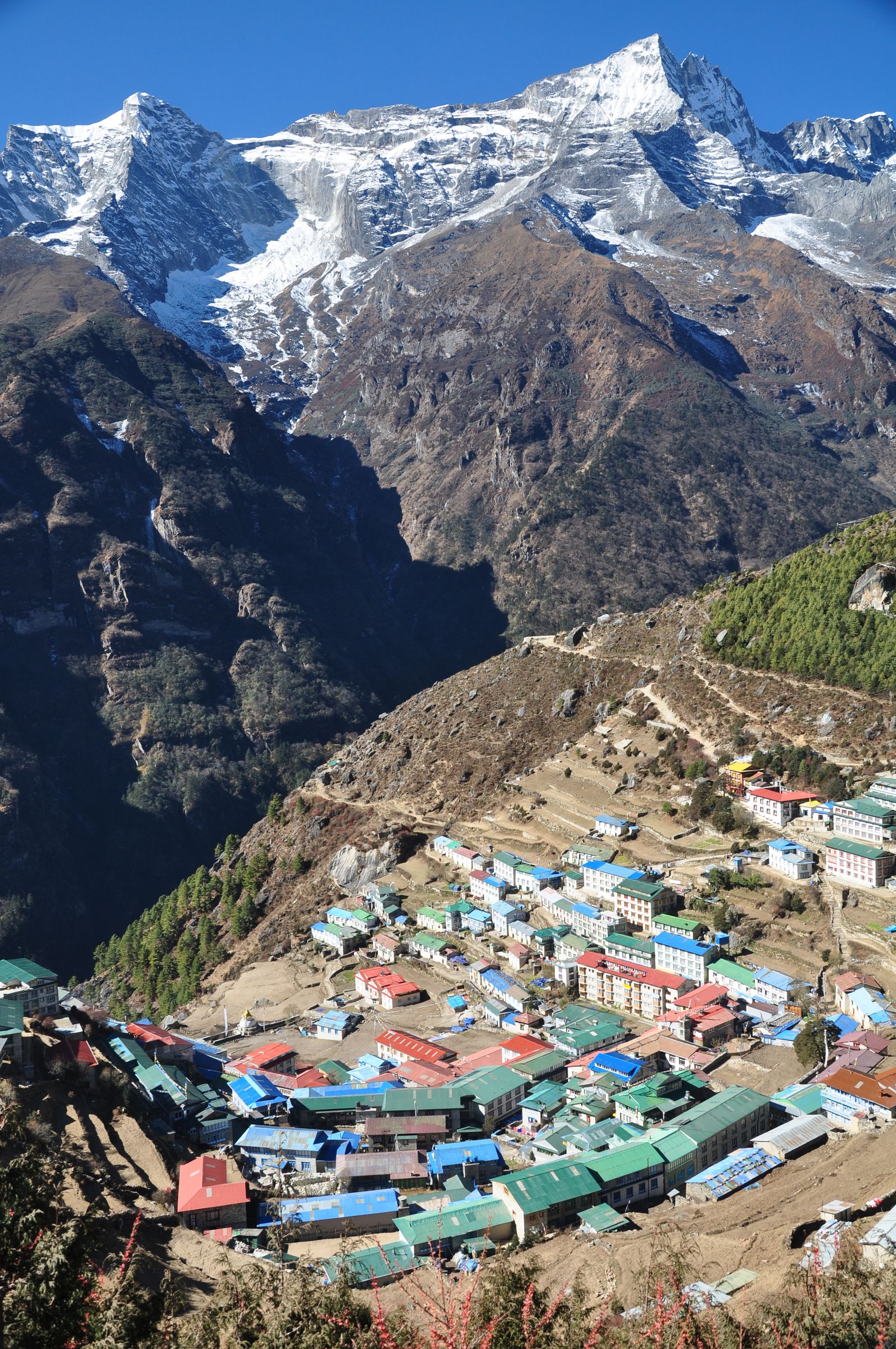 namche bazar, known as gate way to everest..JPG