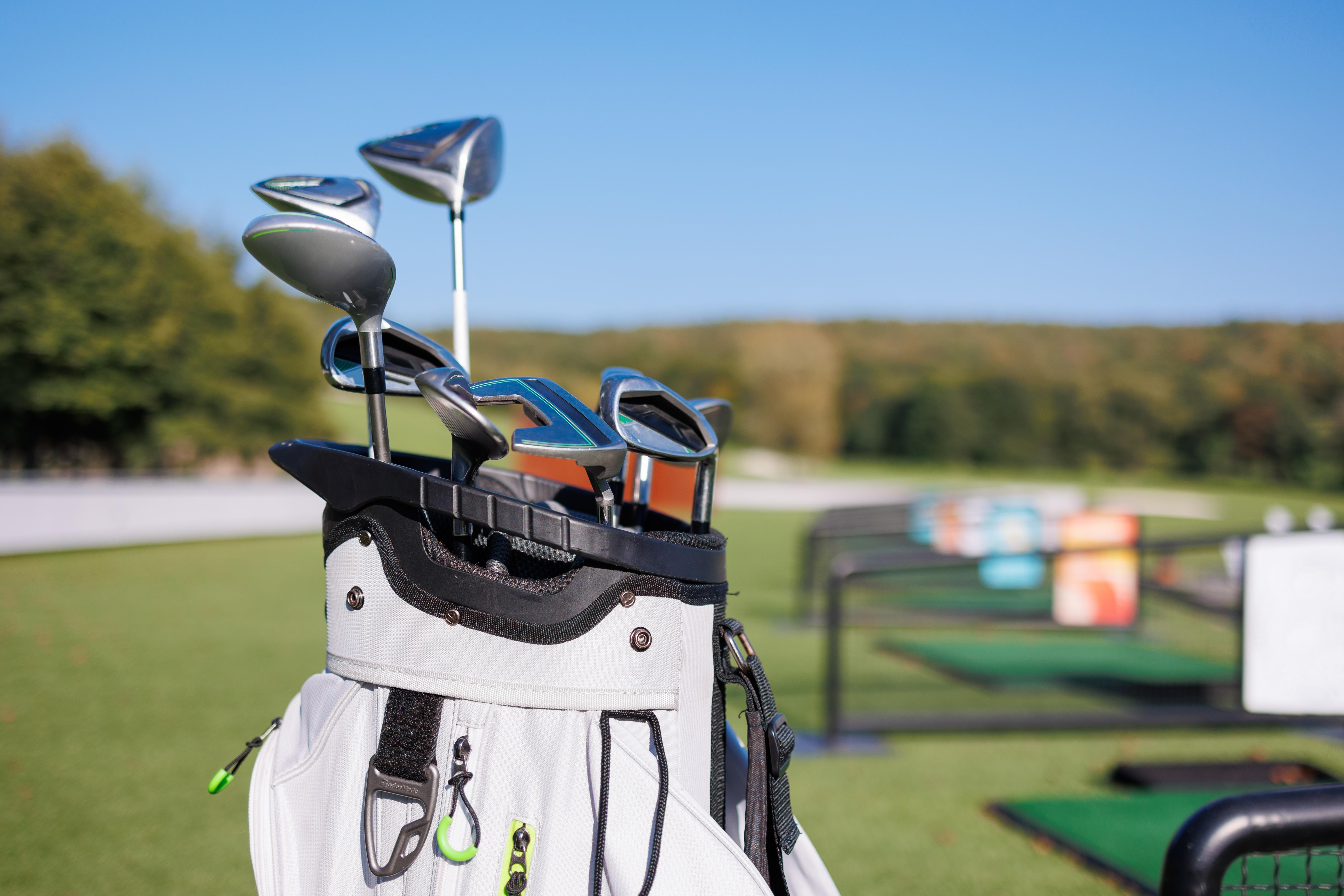 on-course-essentials-golf-bag.jpg