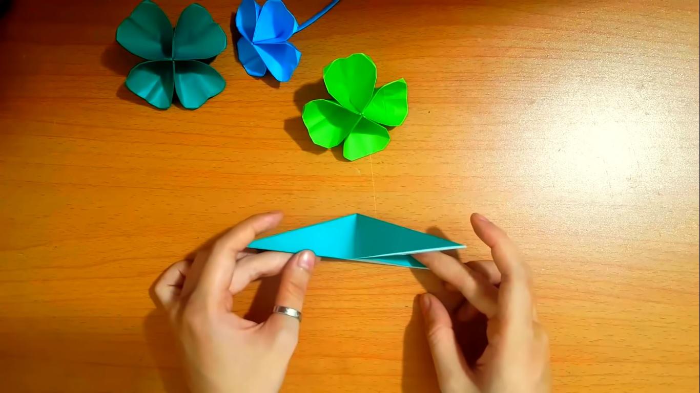 origami clover 13.jpg