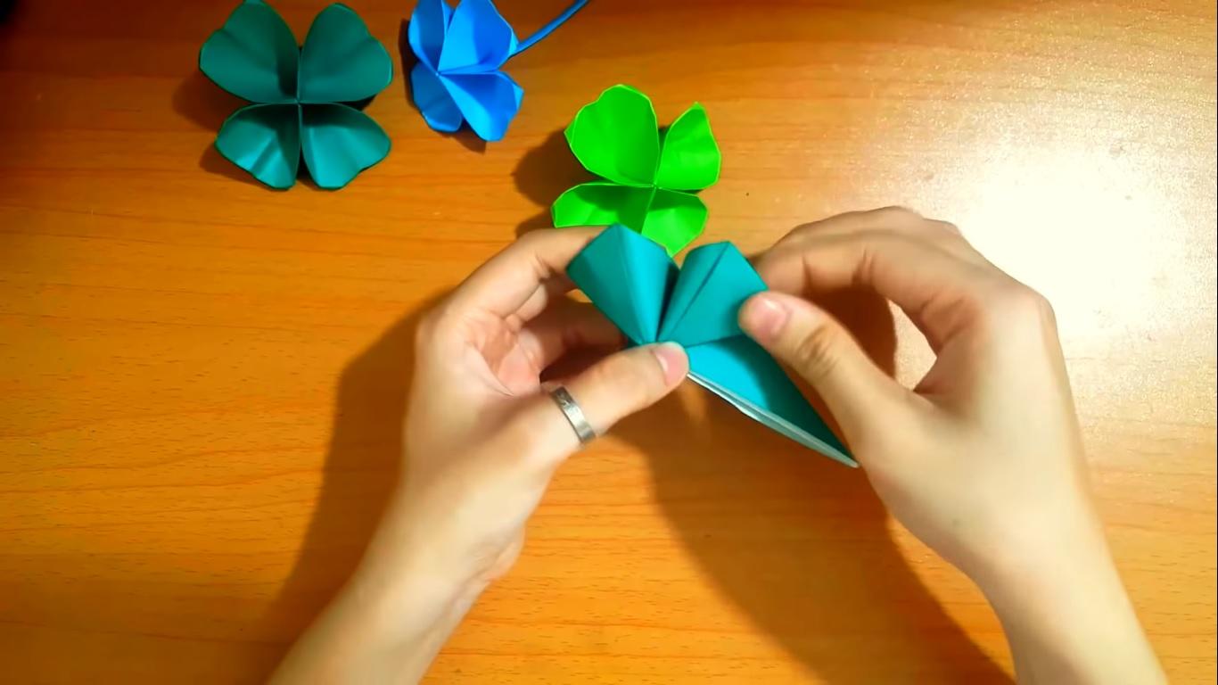 origami clover 15.jpg