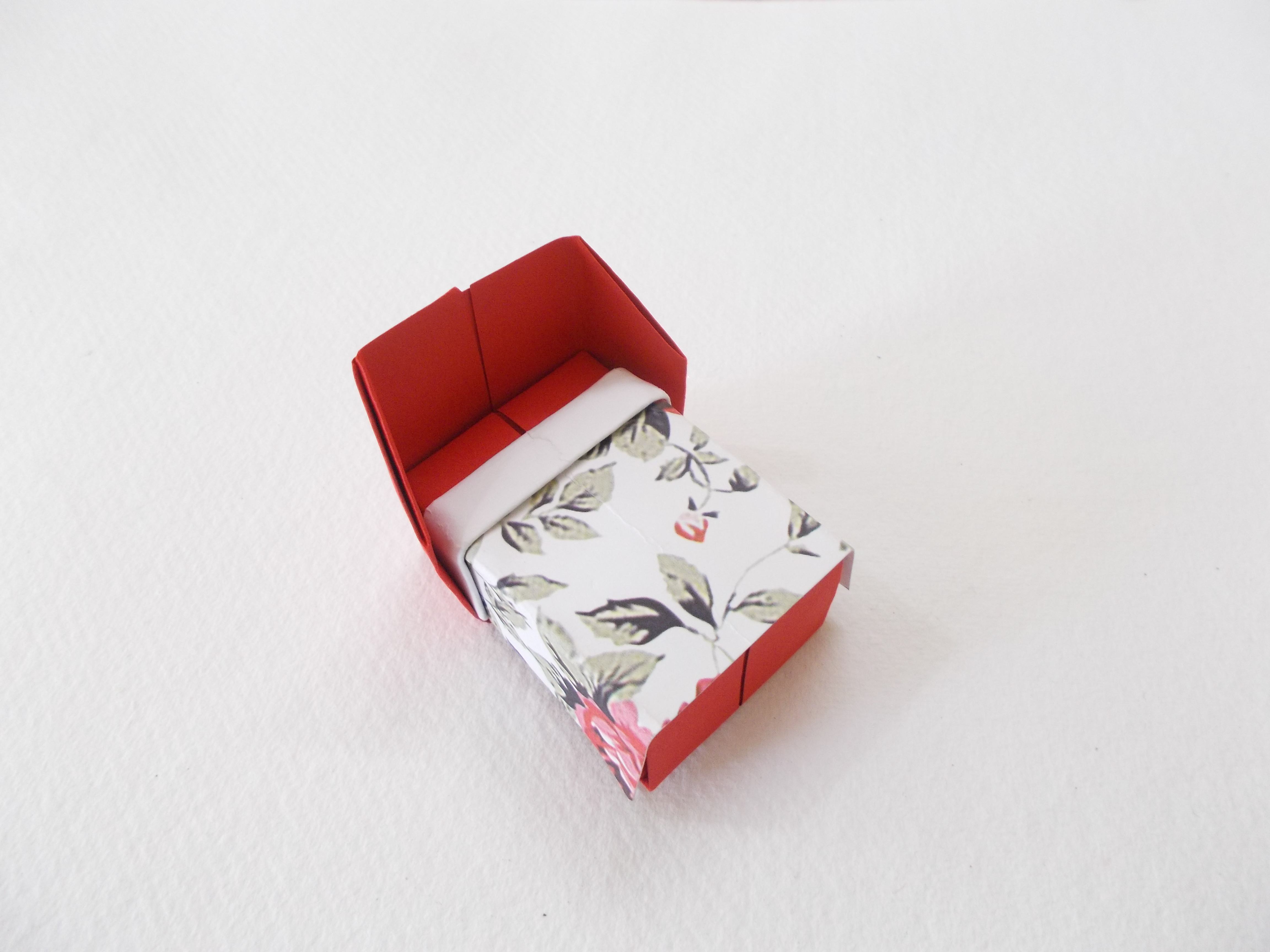 origami-bed-with-bedding.JPG