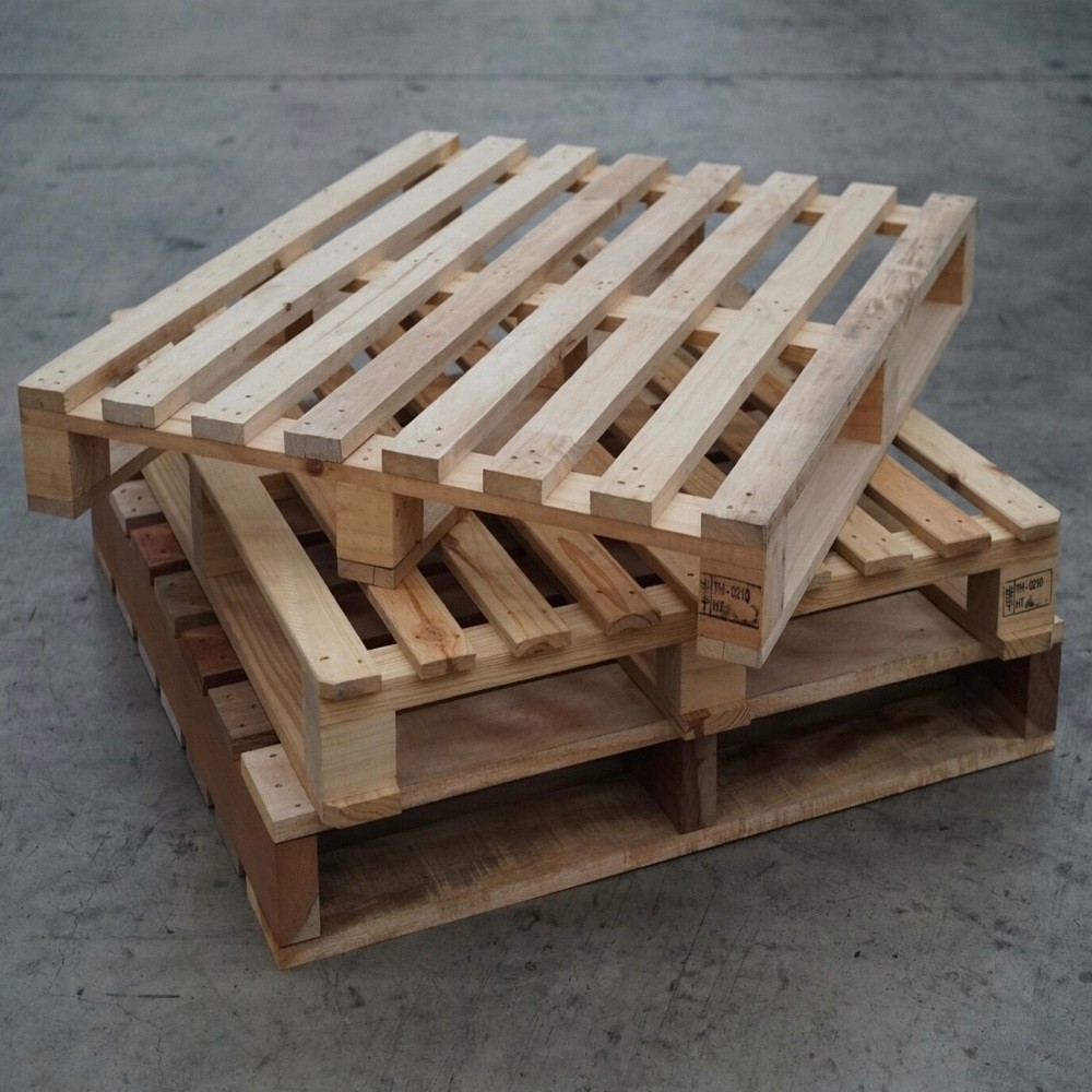 pallets.jpg