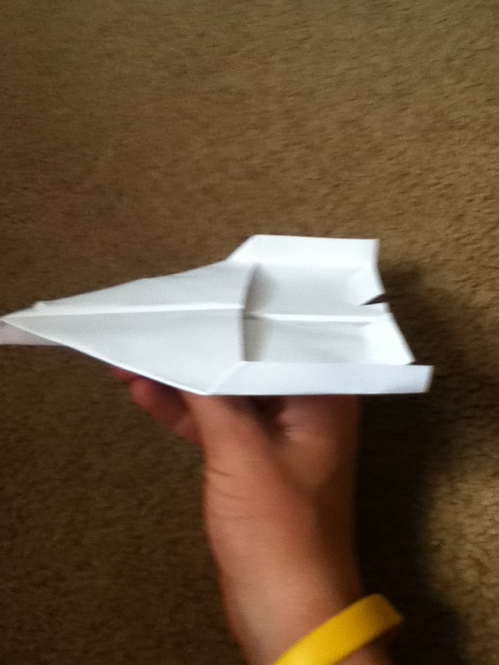 paper airplane 013.JPG