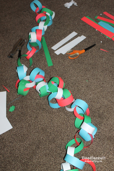 paper chains christmas tree garland easy diy staples countdown advent calendar (2).JPG