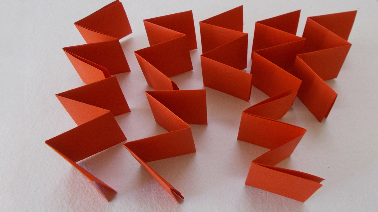 paper-folding-for-origami-book.jpg