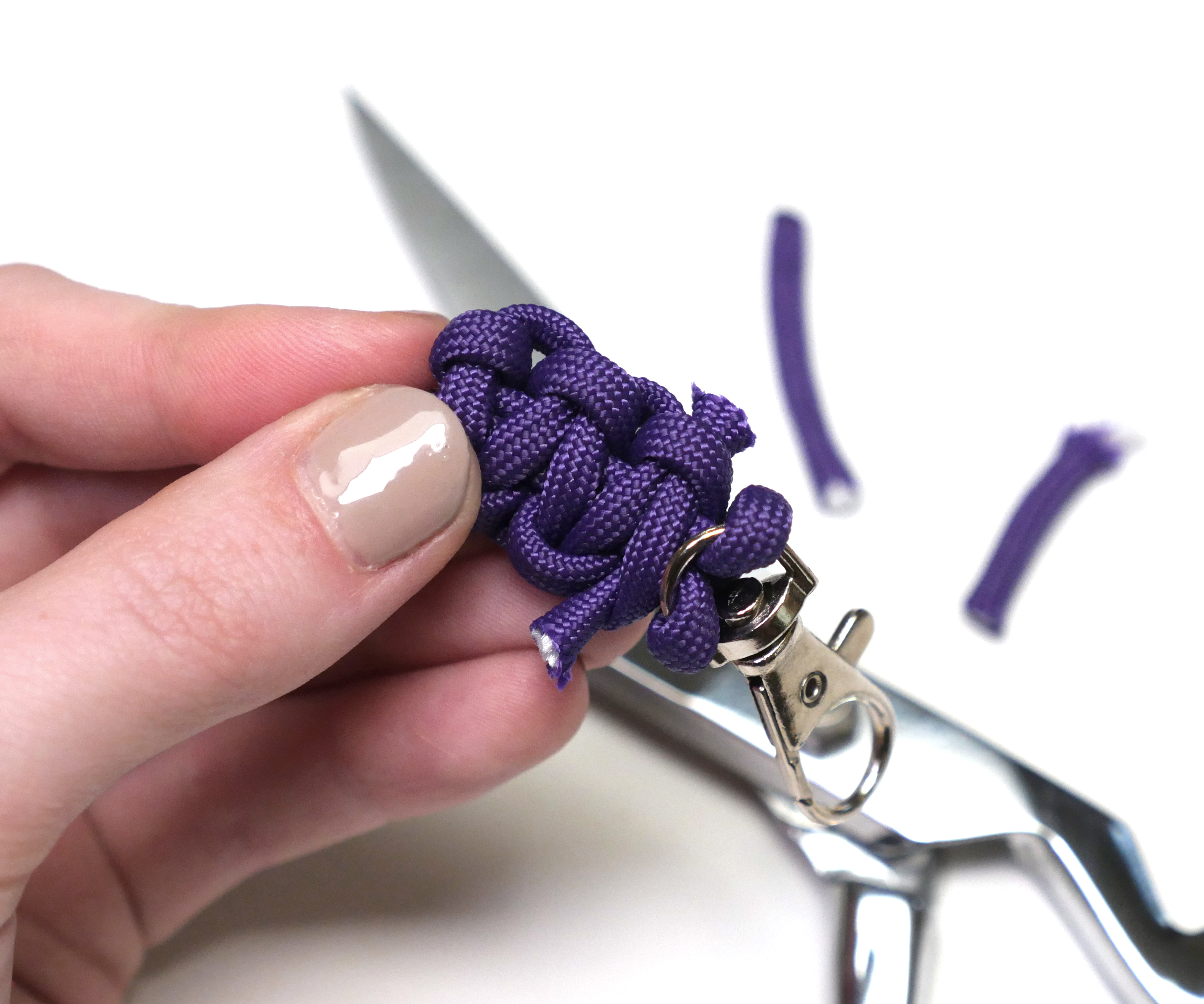 paracord zipper pull 27.jpg