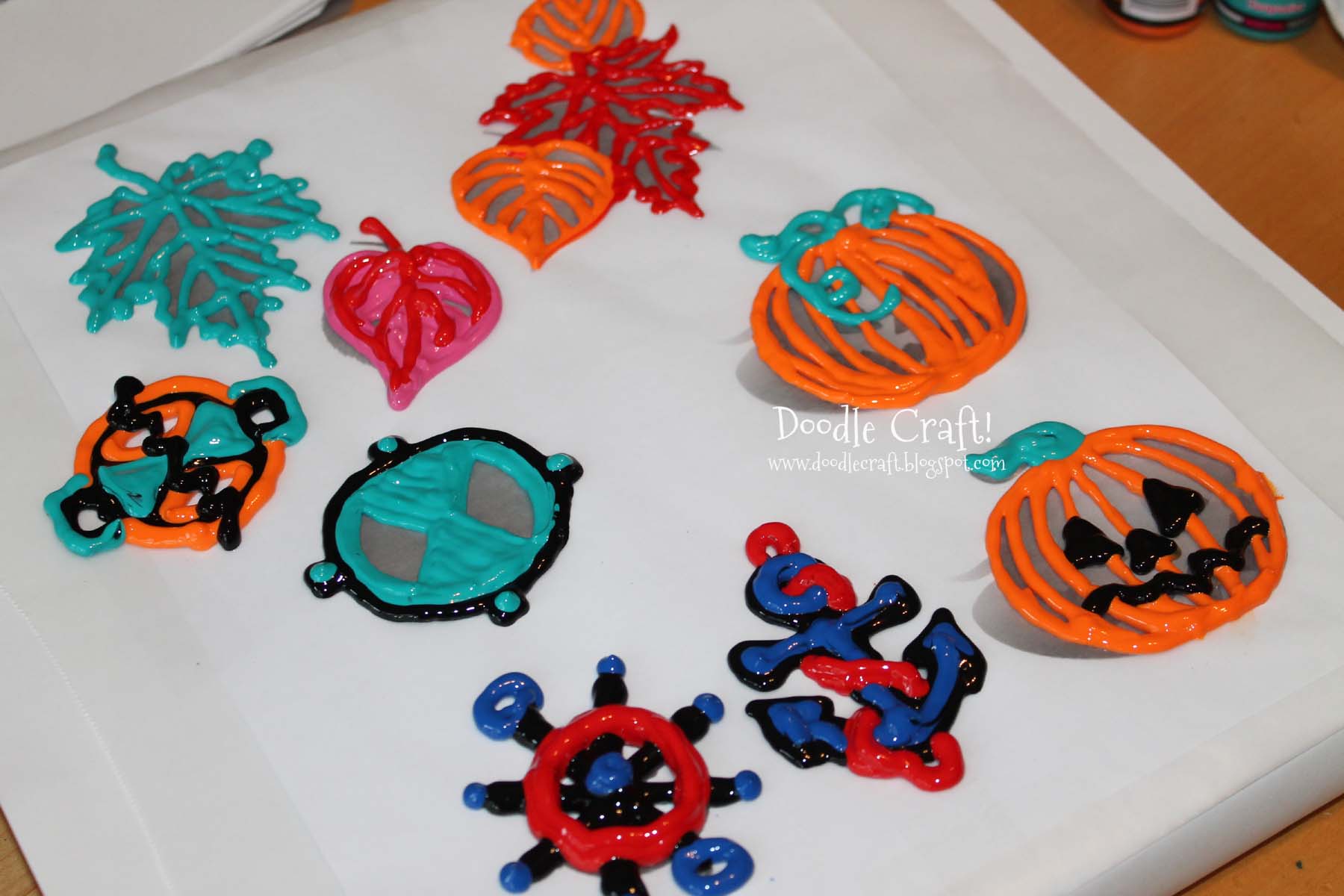 pattern for puff paint bracelets.jpg