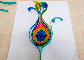 peacock-feather-quilling-diy-room-decor-stylenrich.jpg