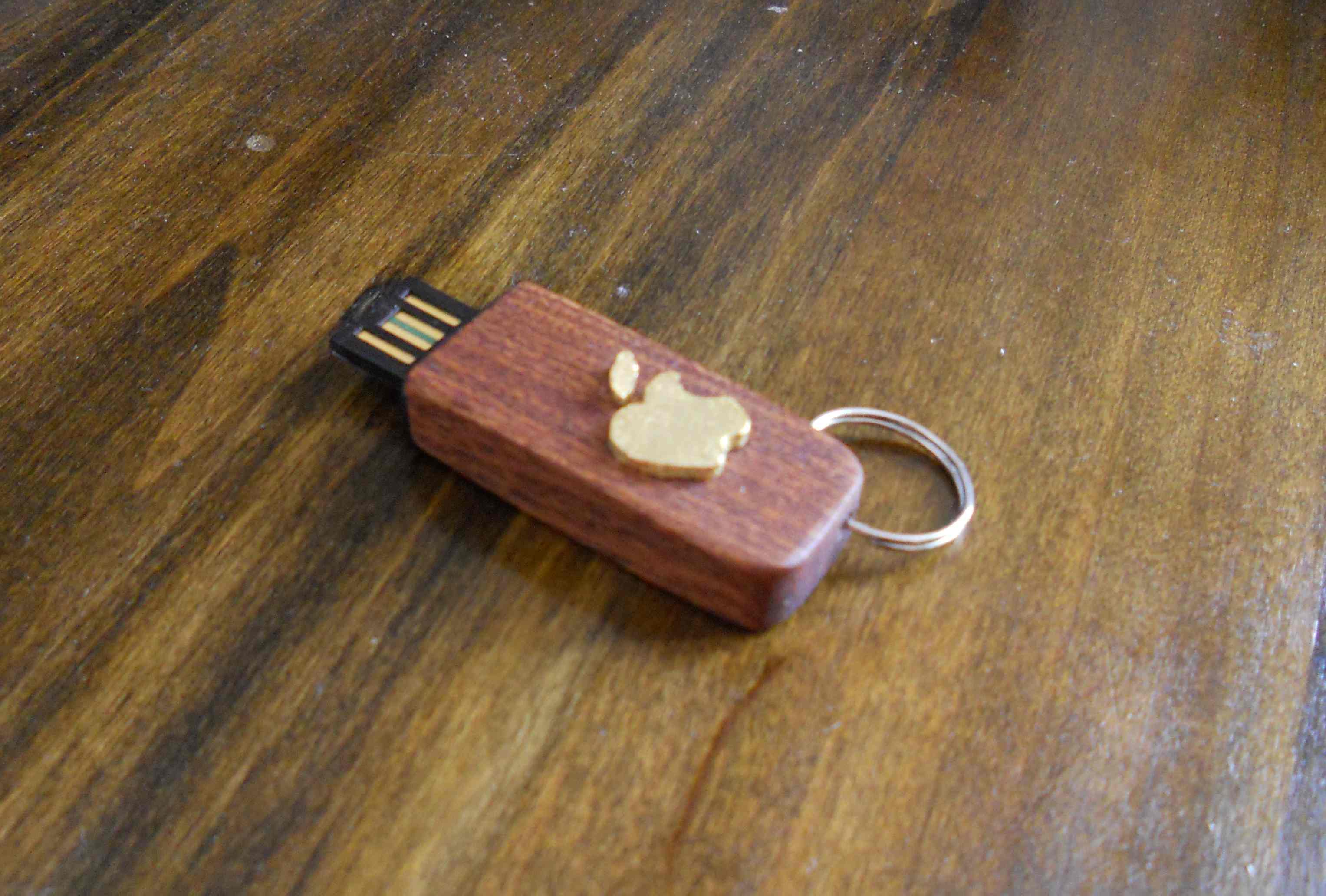 pendrive apple 2.jpg