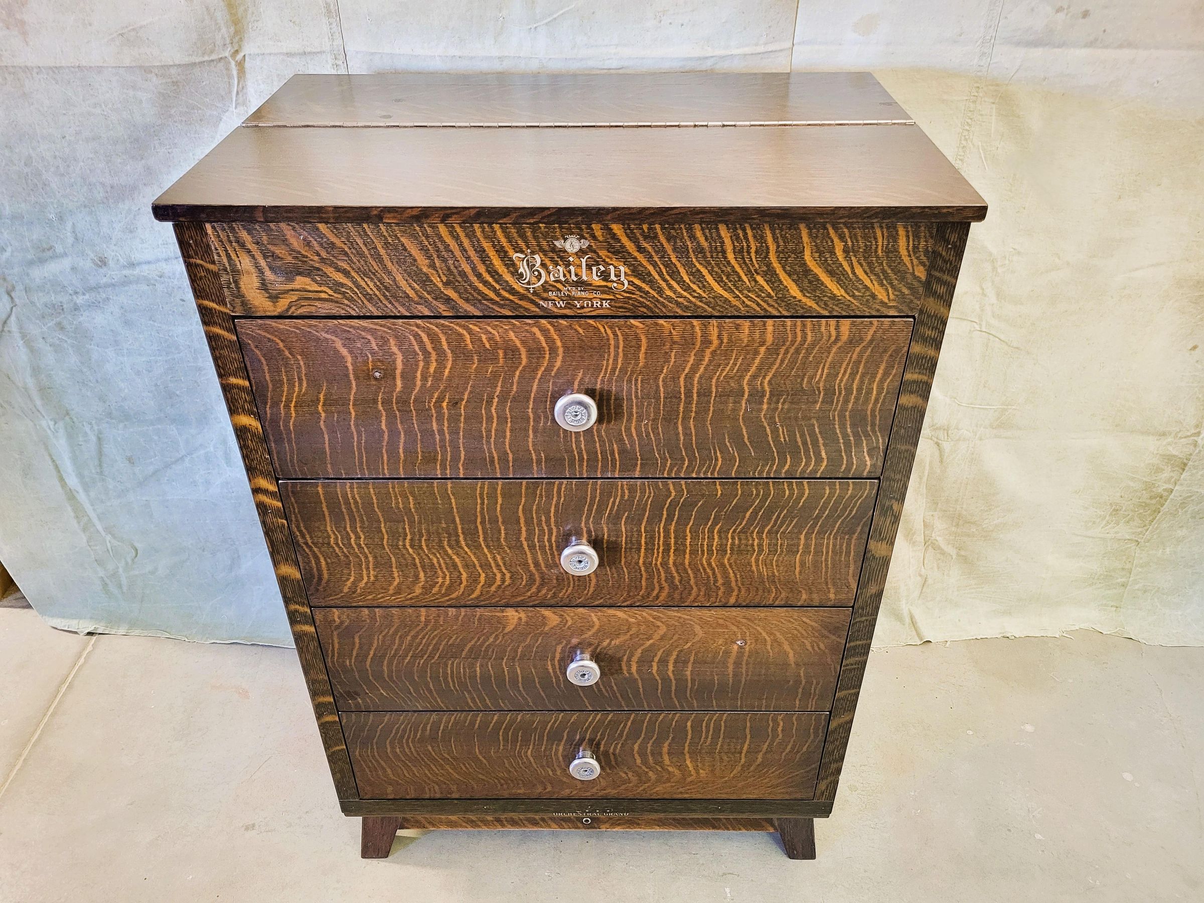 piano dresser (135)b.jpg