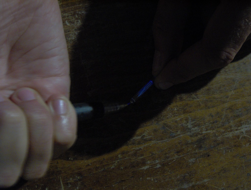 piezo-pen-lightning-xenon-04.jpg