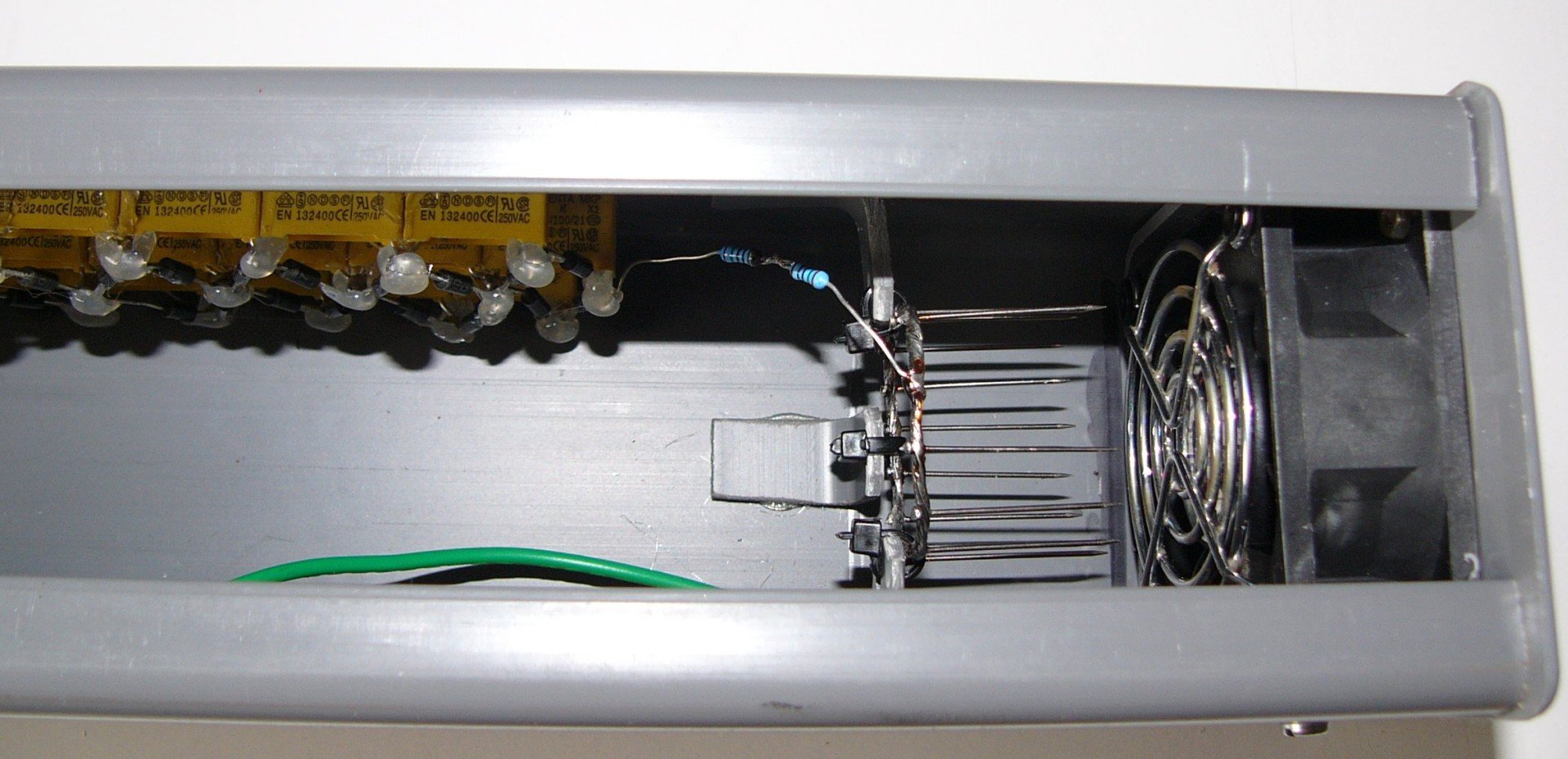 pins and fan1.JPG
