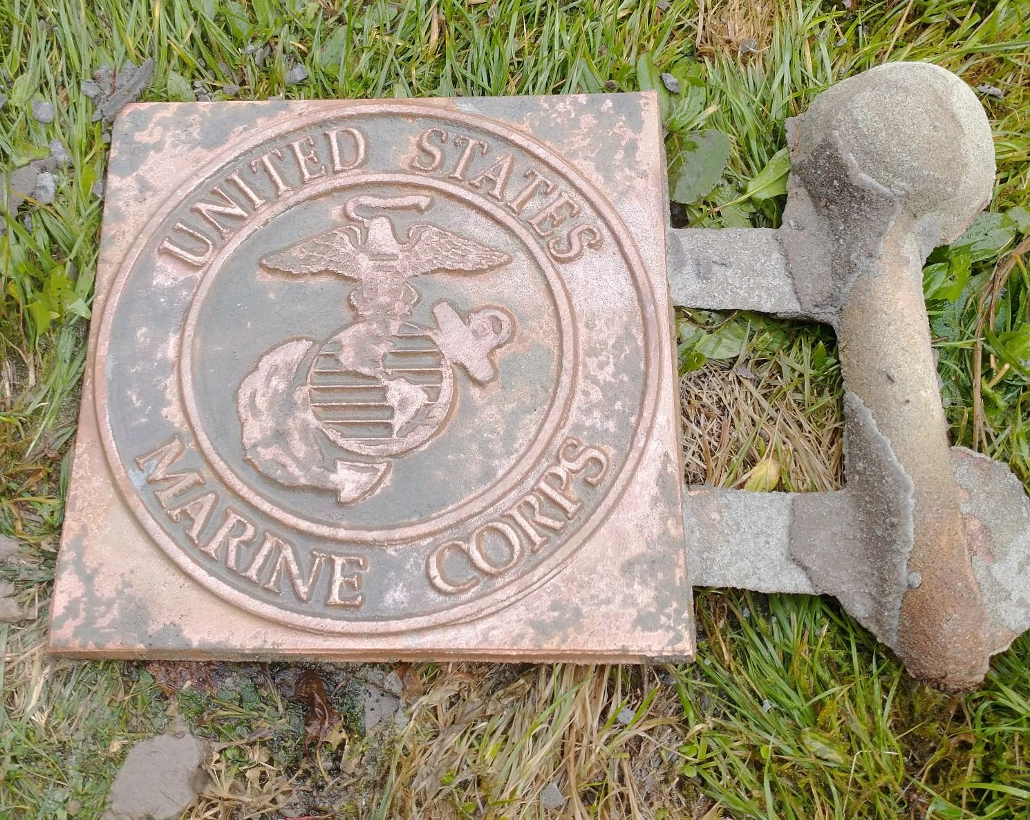 plaque.jpg