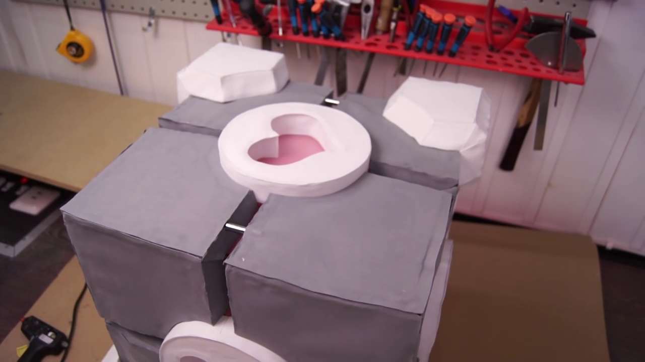 portal-companion-cube-led-light-box-storage-hidden-compartment-2017-02-11-12h55m53s253.png