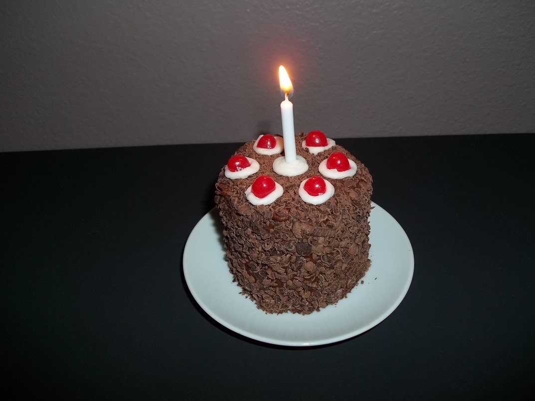 portalcupcakecandleflame.jpg