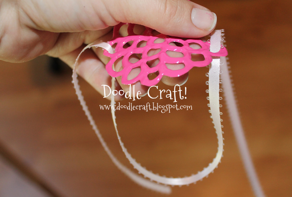 puff paint doily bracelett bracelette jewelry.jpg