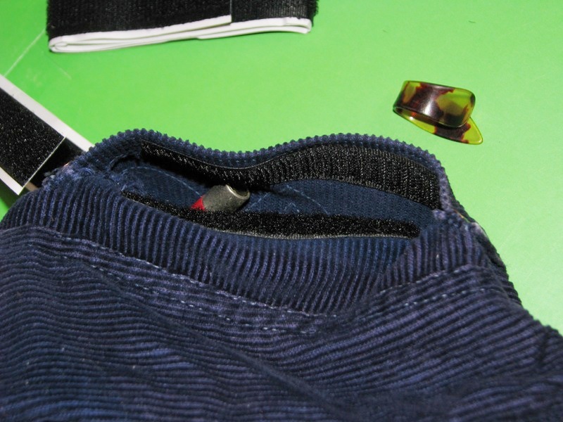put tape inside pocket 2.jpg