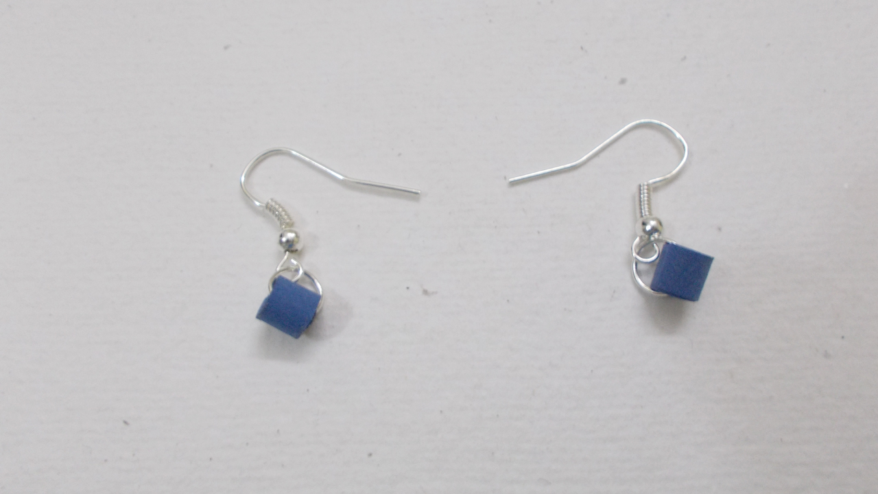 quilled-paper-earrings.jpg