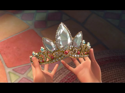 rapunzel crown.jpg