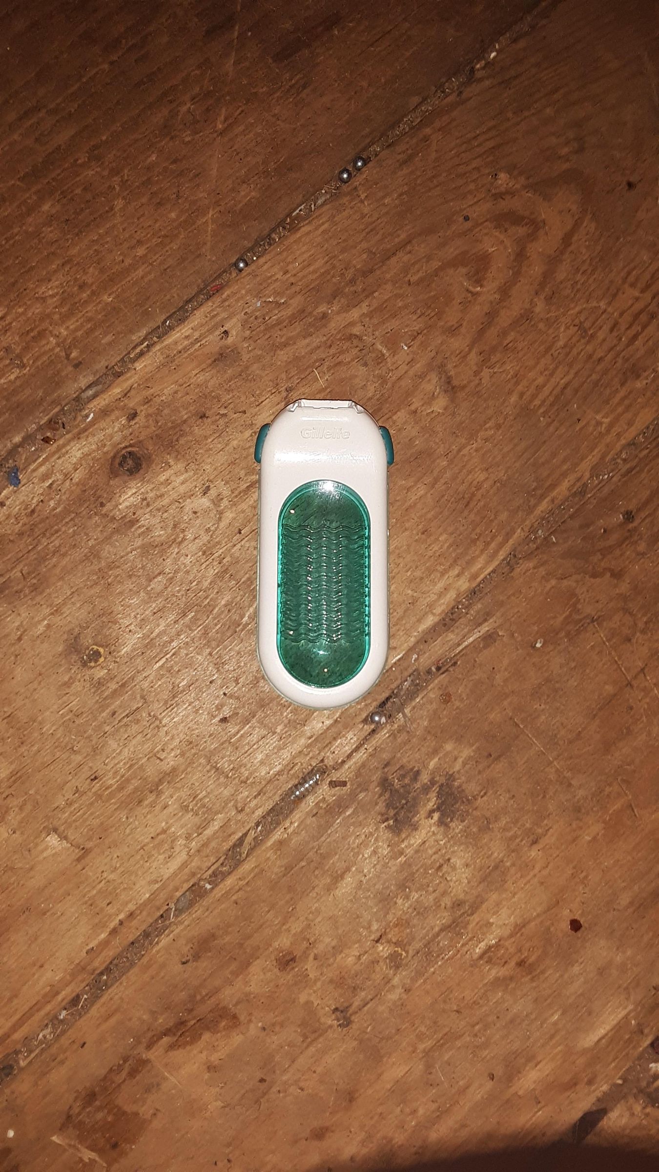 razor handle.jpg