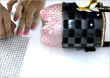 recycled-crafts-diy-decor-for-gift-stylenrich.jpg