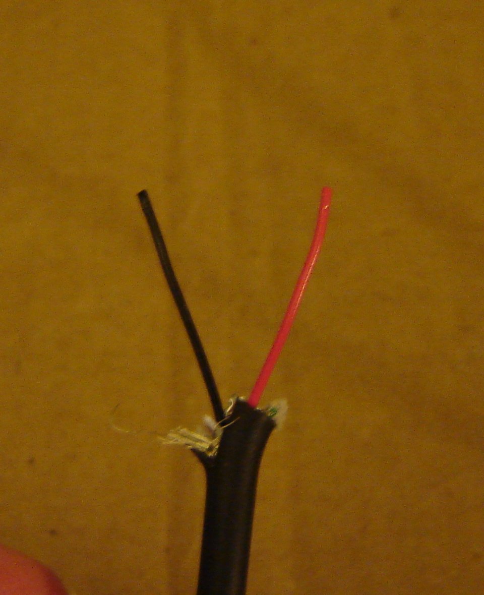 redblackwires.jpg