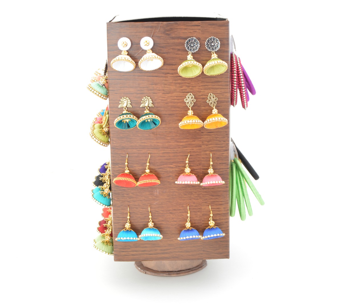 revolving diy jewelry stand.jpg