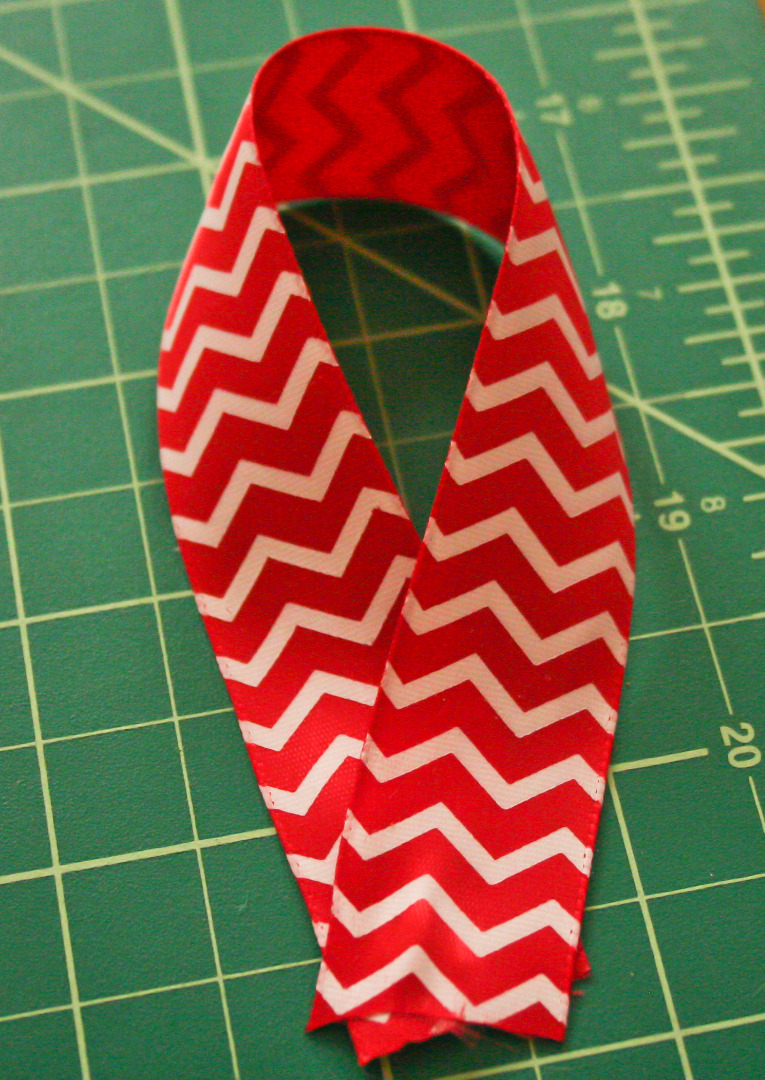 ribbon loop.jpg