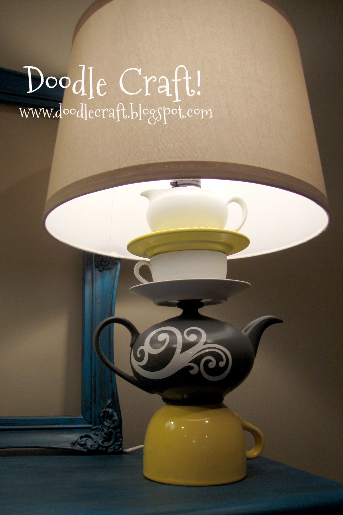 shortie teapot lamp.jpg