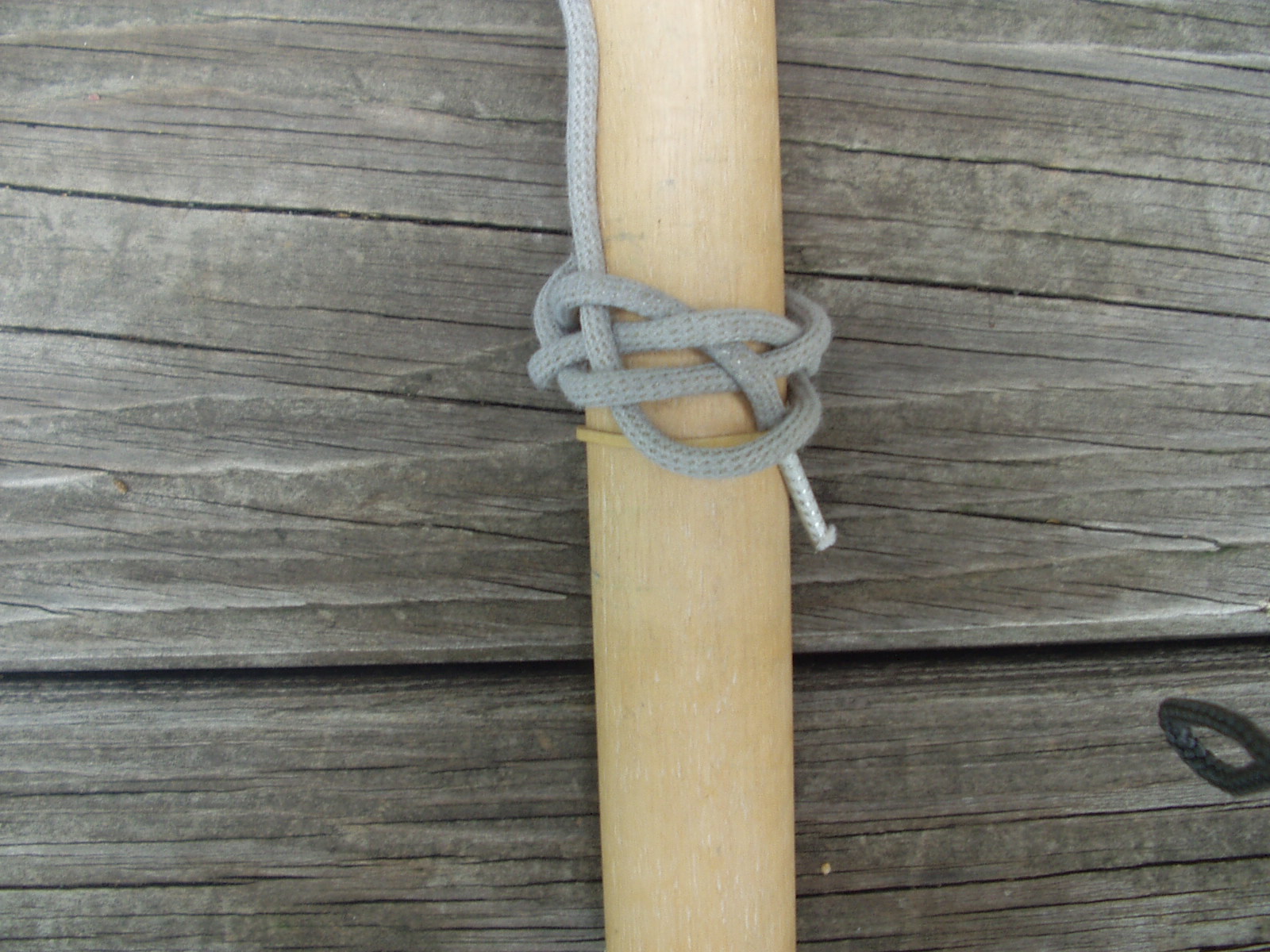 side button knot 005.JPG