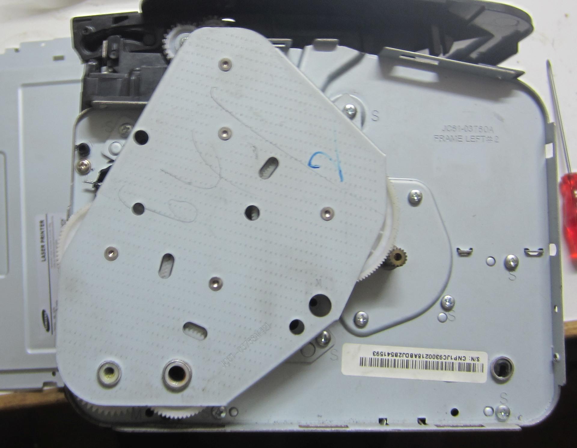 side gear cover 4 screws.JPG