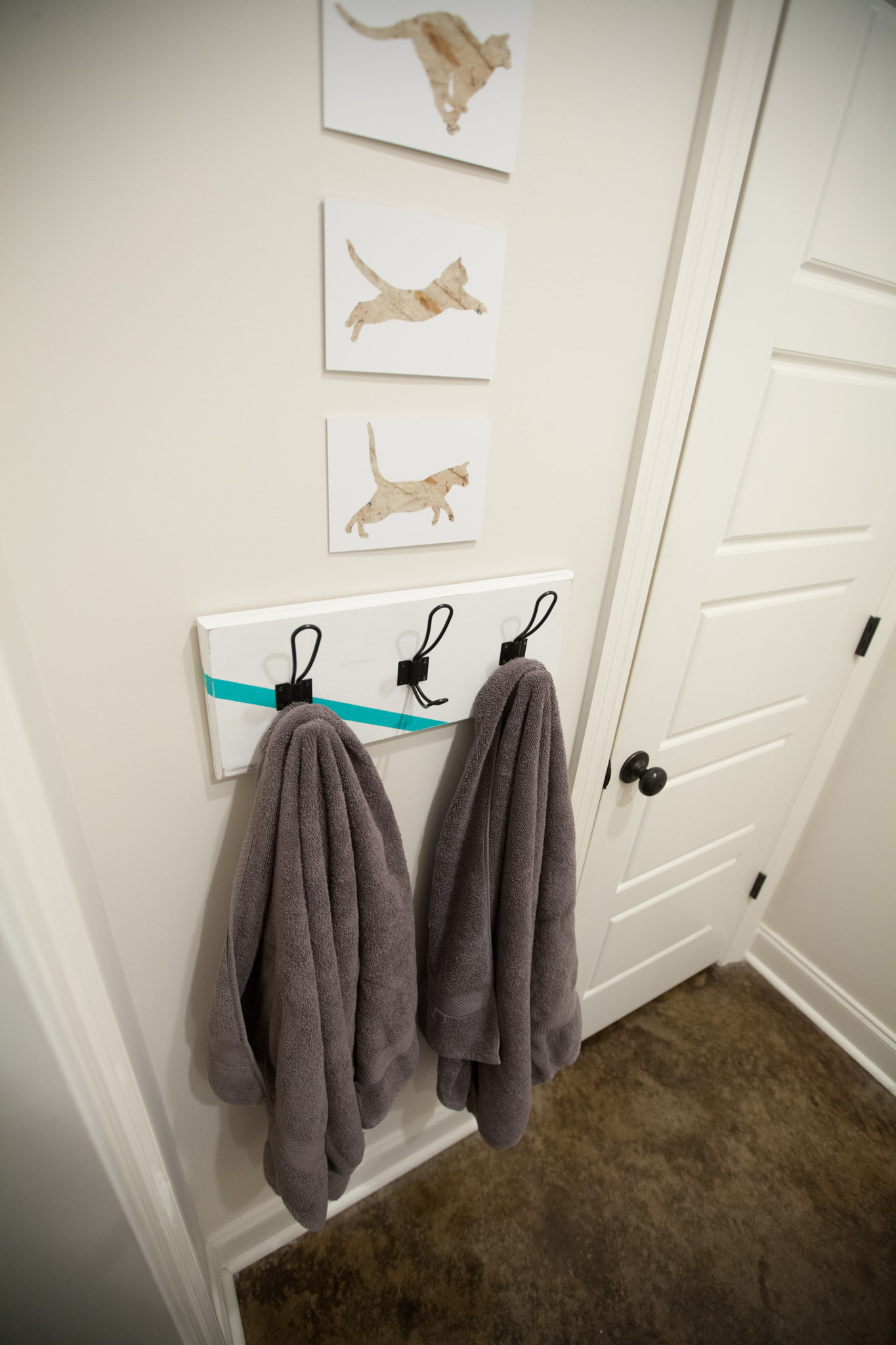 simple-towel-hanger-6.jpg