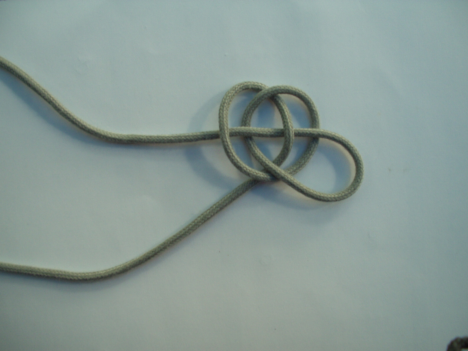 single strand diamond knot 003.JPG