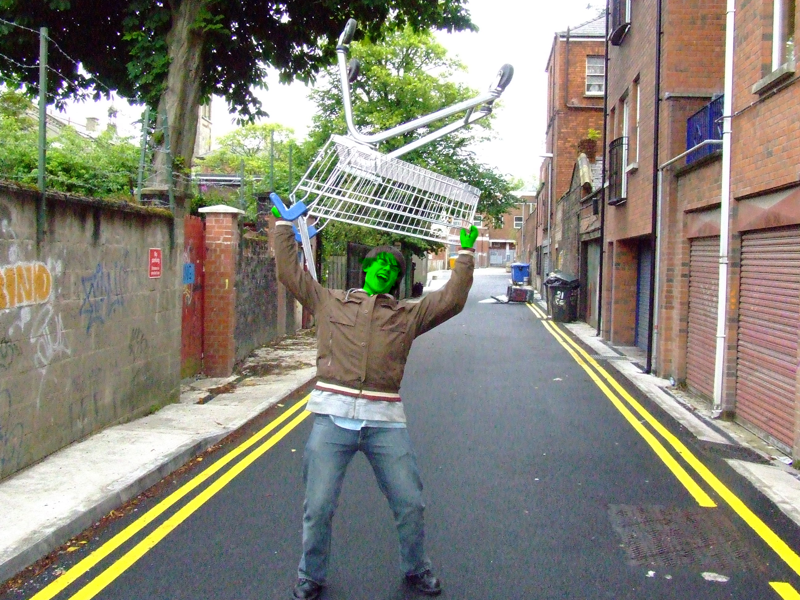 sneddy hulk trolley.jpg