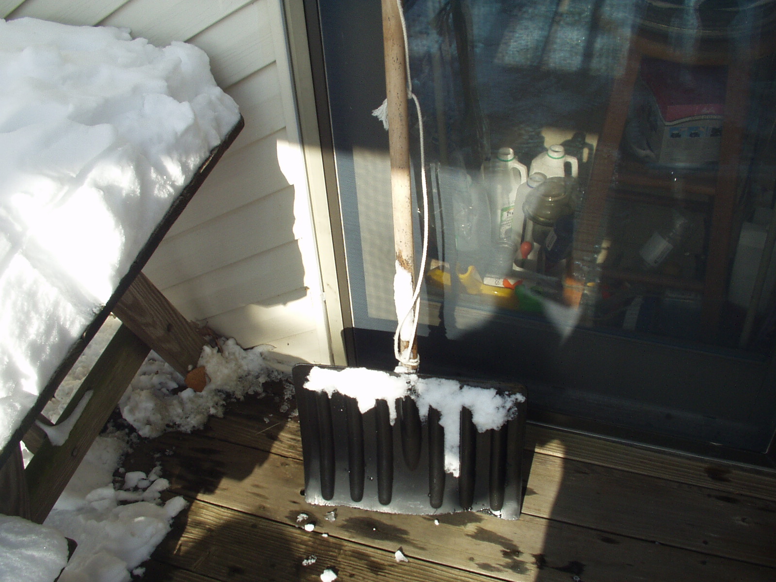 snow shovel 002.JPG