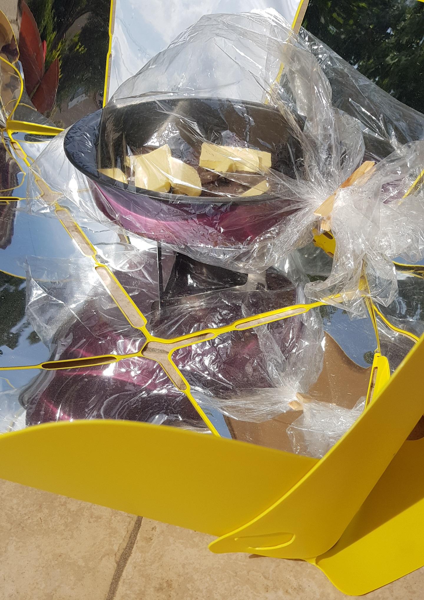 solar cooking chocolate cake (3).jpg