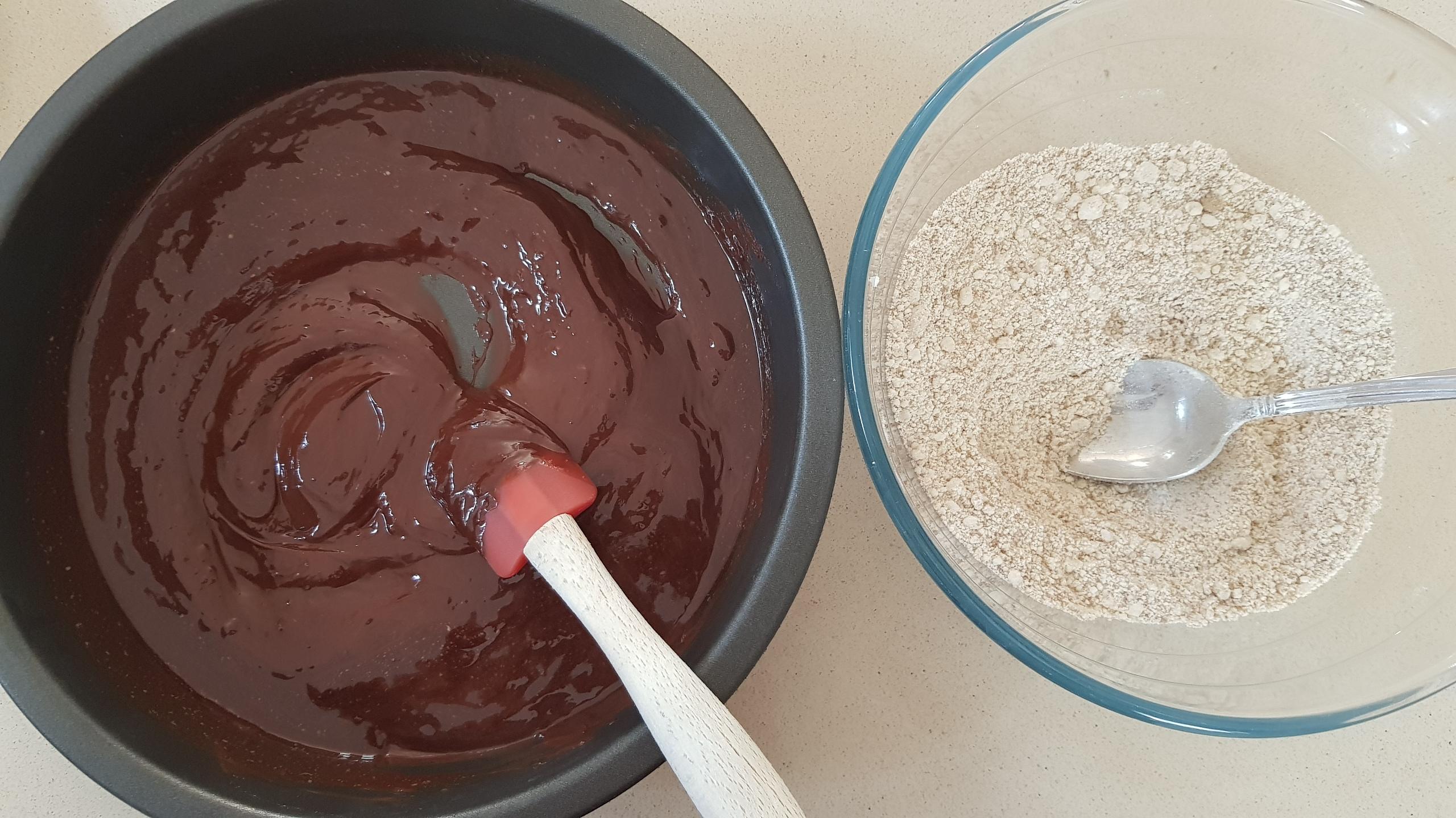 solar cooking chocolate cake (7).jpg